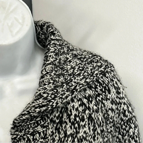 Ann Taylor Loft Women’s Small Cardigan Wool Blend Chunky Cozy Black White - Picture 5 of 12